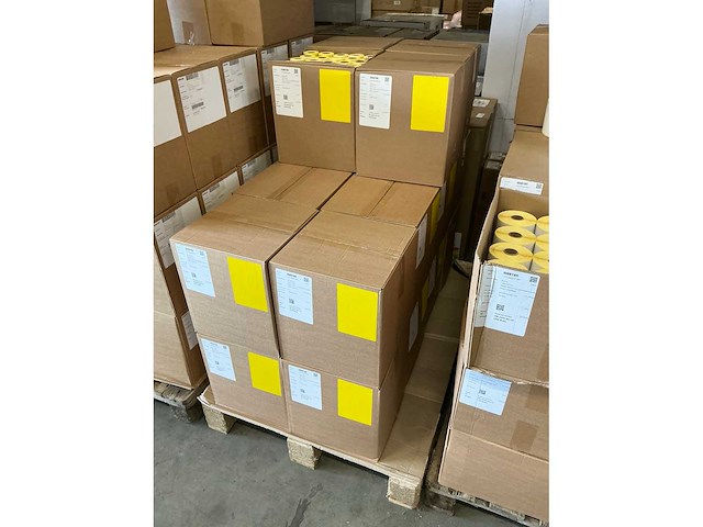 Partij etiketten volvlak geel 100x150mm (1500x) - afbeelding 3 van  4