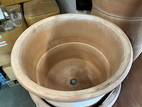 Partij euganea vasi srl terracotta plantenbakken h39xd54cm (14x) - afbeelding 3 van  3