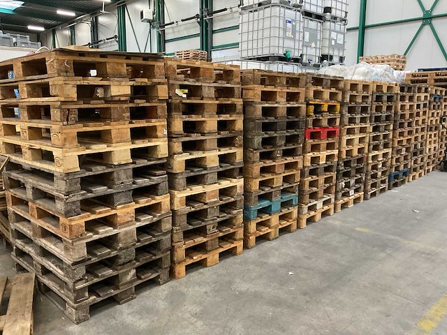 Partij euro pallets, 135 stuks - afbeelding 1 van  2