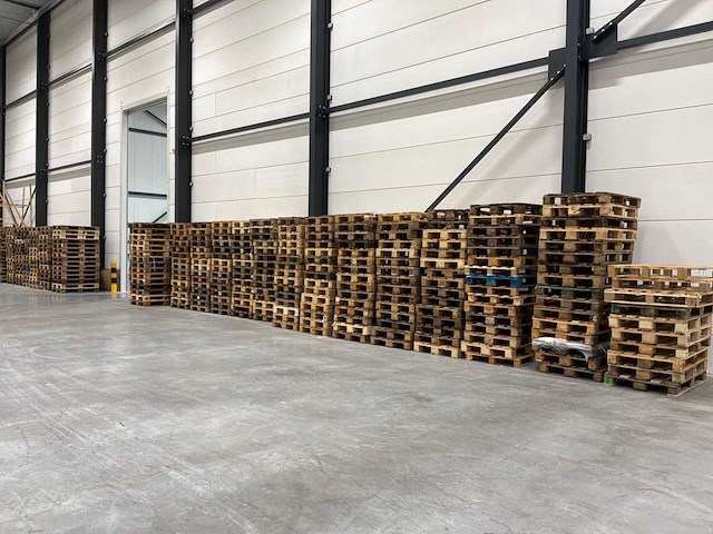Partij europallets - afbeelding 1 van  3