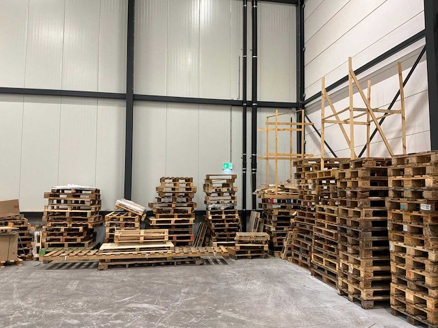 Partij europallets - afbeelding 2 van  3