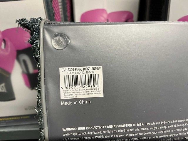 Partij everlast leather thai boxing gloves&shin and in-step guards (48x) - afbeelding 4 van  7