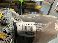 Partij everlast leather thai boxing gloves&shin and in-step guards (52x) - afbeelding 7 van  7