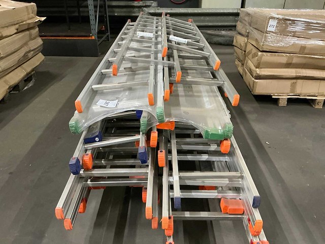 Partij facal ladders - diverse treden - afbeelding 3 van  6