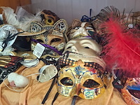 Partij feesthoedjes, maskers - afbeelding 3 van  3