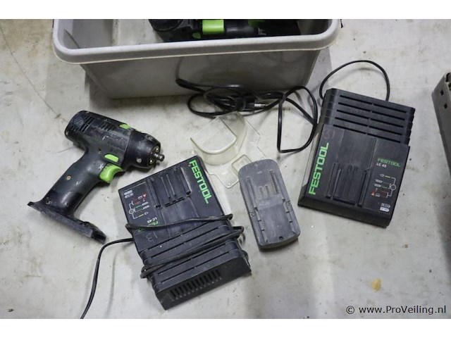 Partij festool accu-schroefboormachines, laadstions & accu's - afbeelding 2 van  4