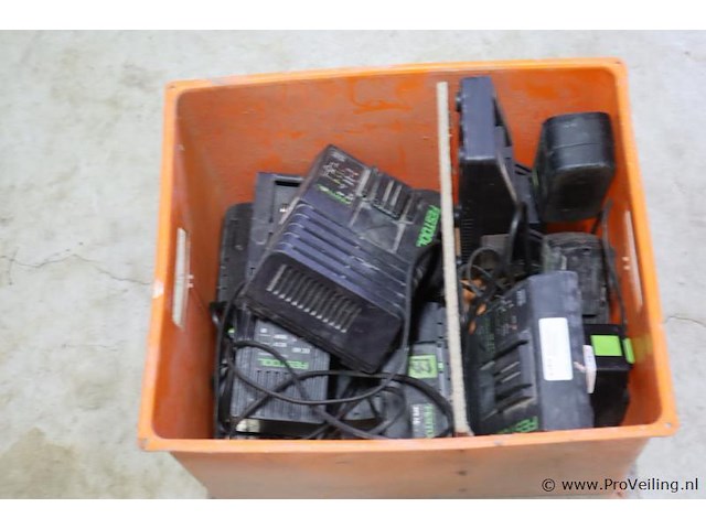 Partij festool acculaders en accu's - afbeelding 1 van  4