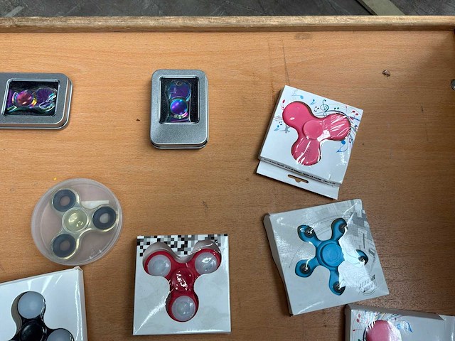 Partij fidget spinners - afbeelding 3 van  3