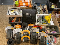 Partij fiets accessoires en onderdelen - afbeelding 2 van  3