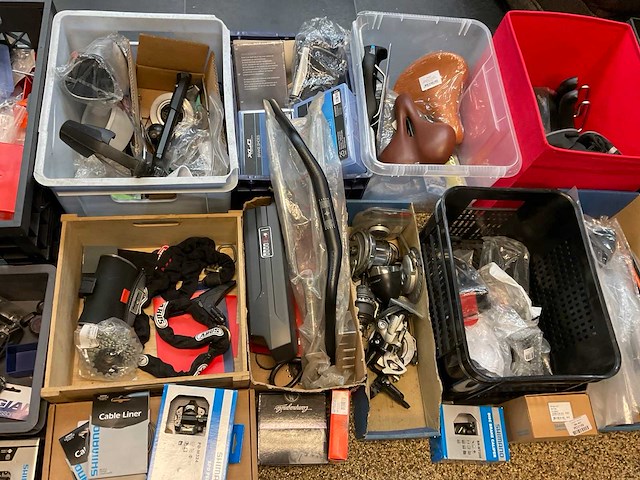 Partij fiets accessoires en onderdelen - afbeelding 5 van  7
