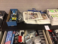 Partij fiets onderdelen en accessoires - afbeelding 3 van  5