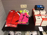 Partij fiets onderdelen en accessoires - afbeelding 2 van  5