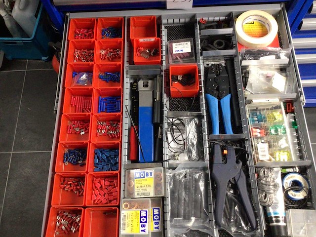 Partij fiets onderdelen in 8 laden - afbeelding 2 van  8