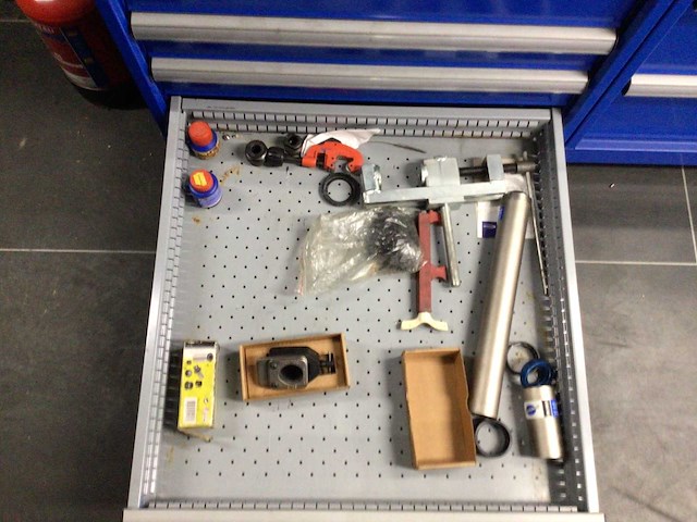 Partij fiets onderdelen in 8 laden - afbeelding 8 van  8