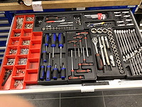 Partij fiets onderdelen in acht laden - afbeelding 1 van  7