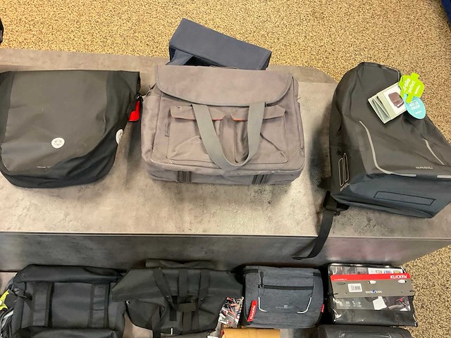 Partij fiets tassen - afbeelding 3 van  6