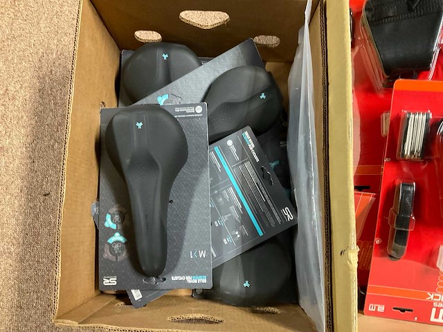 Partij fiets toebehoren - afbeelding 2 van  5