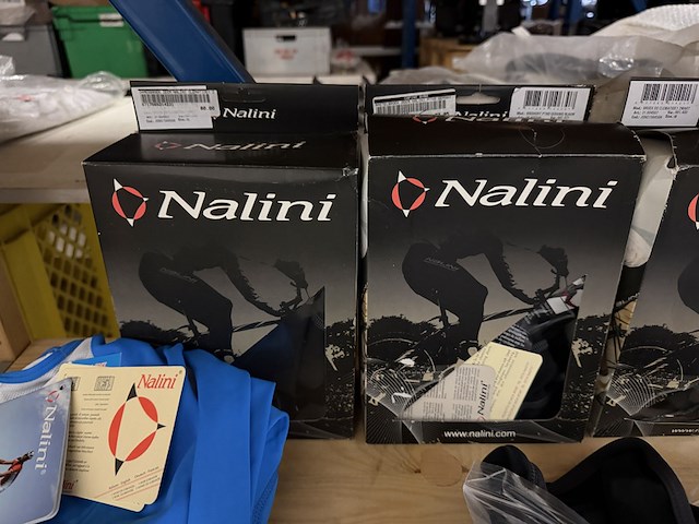 Partij fietsaccessoires w.o. kleding, w.o. nalini, agu - afbeelding 4 van  10
