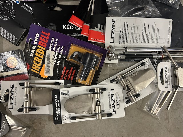 Partij fietsaccessoires w.o. look, topeak, lezyne - afbeelding 5 van  11