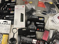 Partij fietsaccessoires w.o. look, topeak, lezyne - afbeelding 7 van  11