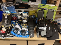 Partij fietsaccessoires w.o. verlichting, w.o. ikzi light, m-wave, selle royal - afbeelding 1 van  9