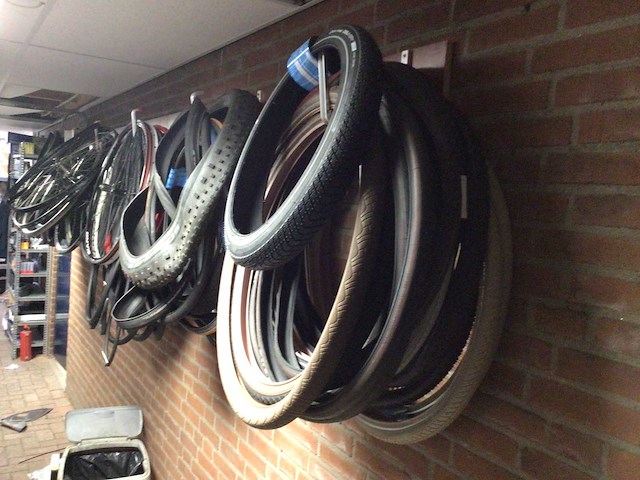 Partij fietsbanden - afbeelding 7 van  7