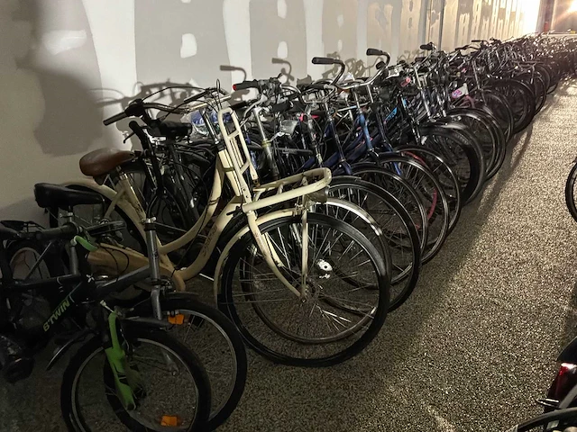 Partij fietsen - circa: 150 stuks - afbeelding 13 van  21