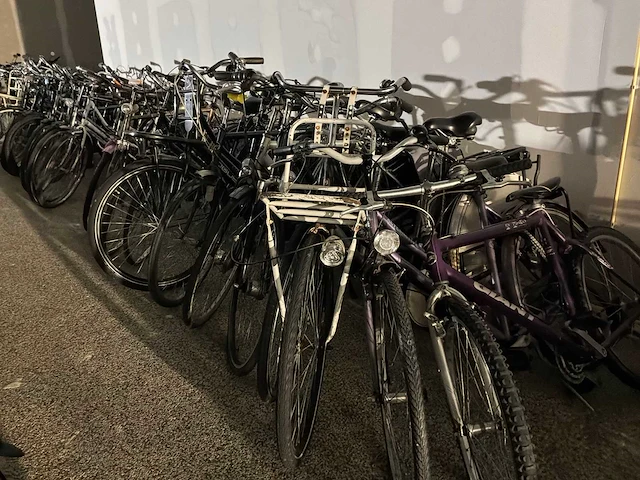 Partij fietsen - circa: 150 stuks - afbeelding 15 van  21