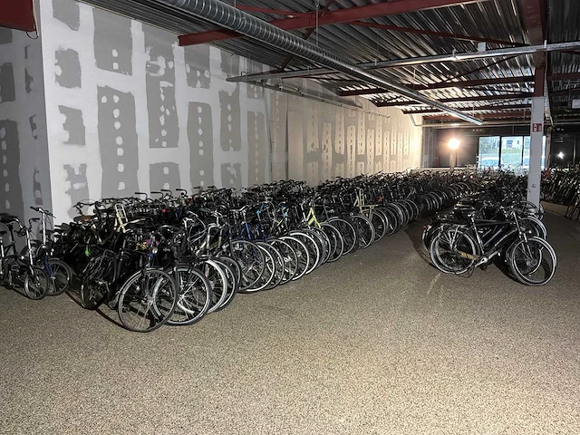 Partij fietsen - circa: 150 stuks - afbeelding 1 van  21