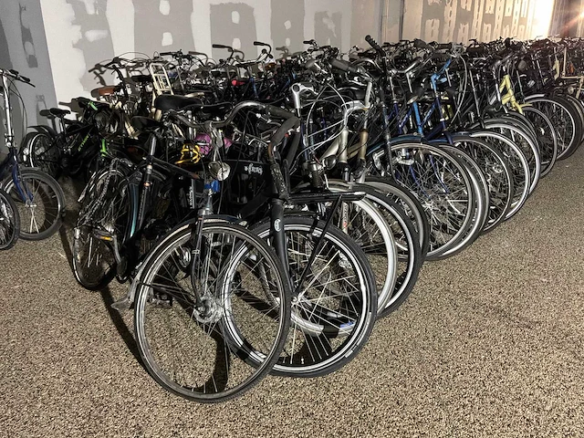 Partij fietsen - circa: 150 stuks - afbeelding 9 van  21