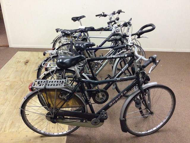 Partij fietsen - afbeelding 3 van  3