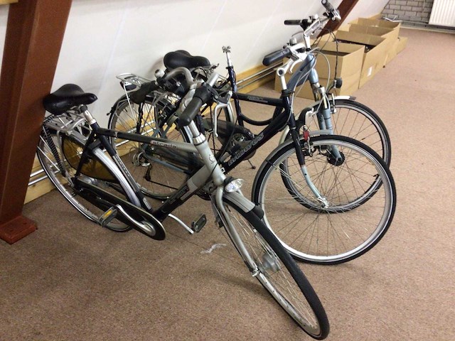 Partij fietsen - afbeelding 2 van  3