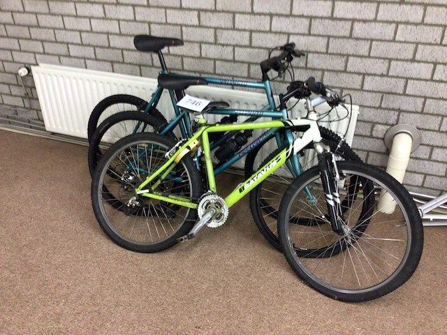 Partij fietsen - afbeelding 1 van  3