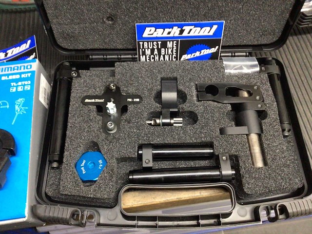 Partij fietsgereedschap - afbeelding 2 van  3