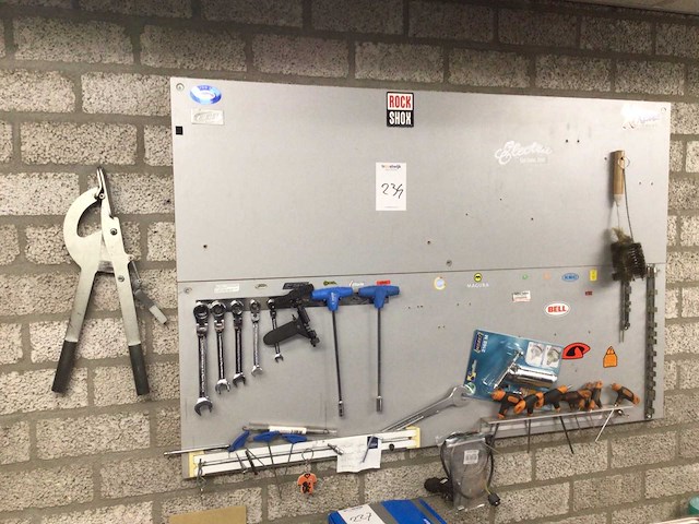 Partij fietsgereedschap - afbeelding 1 van  1