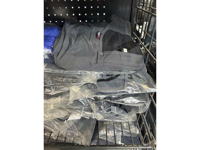 Partij fietskleding, wielerkleding, w.o. castelli, cordura - afbeelding 6 van  7