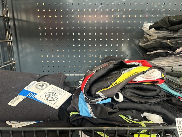 Partij fietskleding, wielerkleding, w.o. shimano - afbeelding 3 van  4