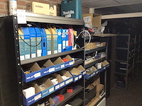 Partij fietsonderdelen in 2 kasten - afbeelding 1 van  10