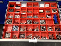 Partij fietsonderdelen in 8 laden - afbeelding 1 van  8