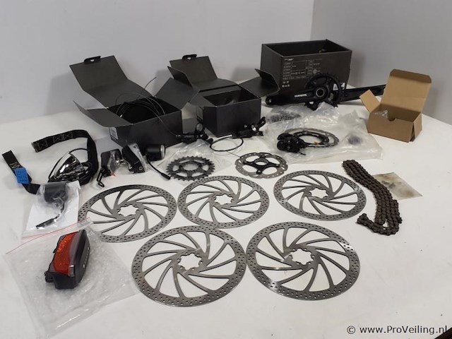 Partij fietsonderdelen o.a. magura & shimano - 26 stuks - afbeelding 1 van  12