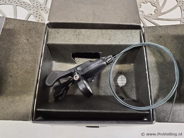 Partij fietsonderdelen o.a. magura & shimano - 26 stuks - afbeelding 11 van  12