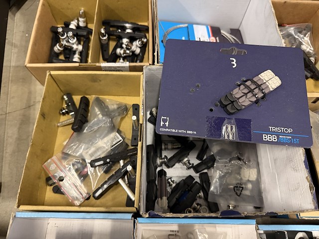 Partij fietsonderdelen, w.o. shimano, tacx, bbb - afbeelding 5 van  16