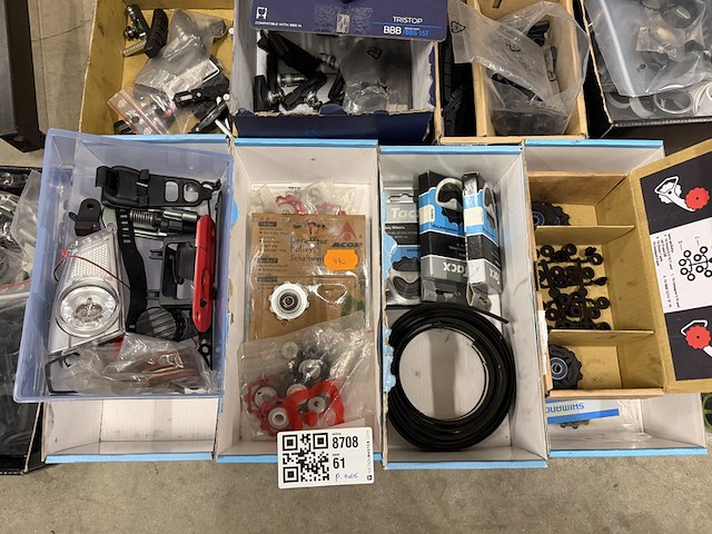 Partij fietsonderdelen, w.o. shimano, tacx, bbb - afbeelding 16 van  16