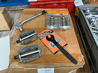 Partij fietsonderdelen - afbeelding 1 van  6