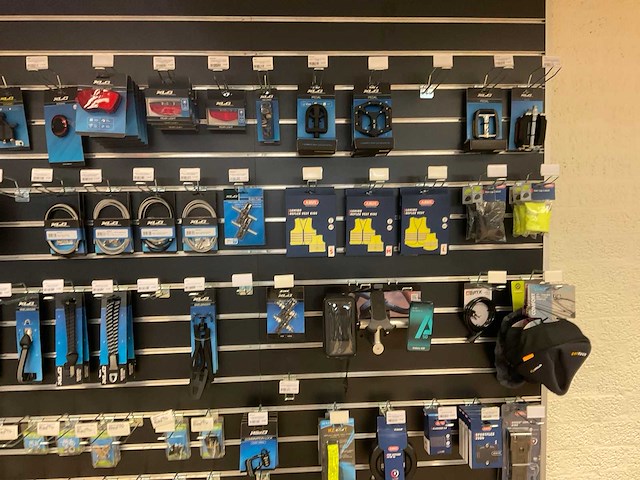 Partij fietsonderdelen - afbeelding 6 van  7