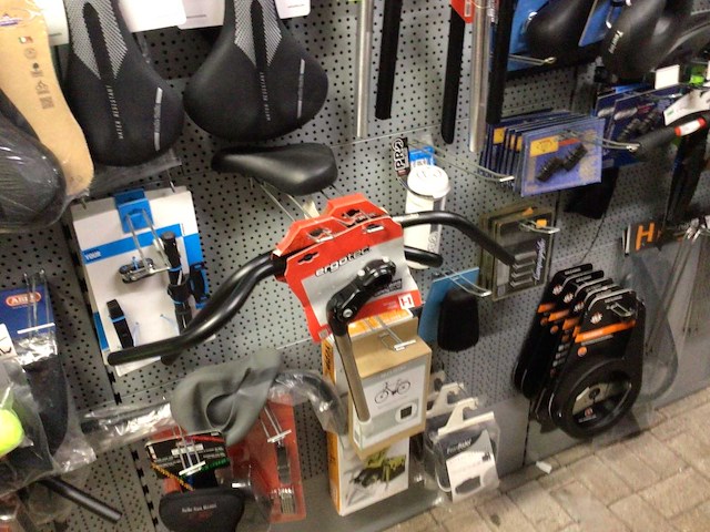 Partij fietsonderdelen - afbeelding 8 van  9