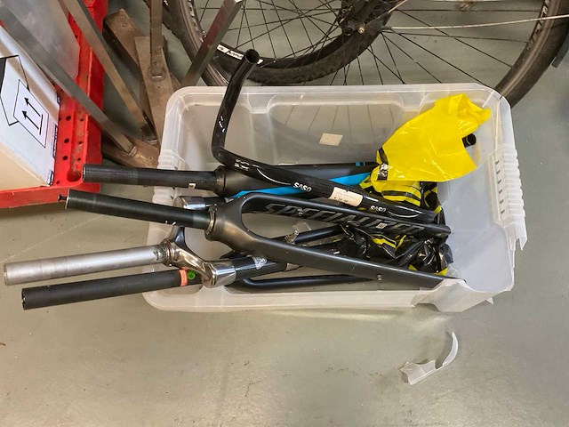 Partij fietsonderdelen - afbeelding 3 van  8