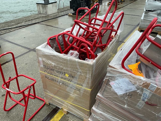 Partij fimm rol-/vatkarren en transportframes - afbeelding 15 van  17