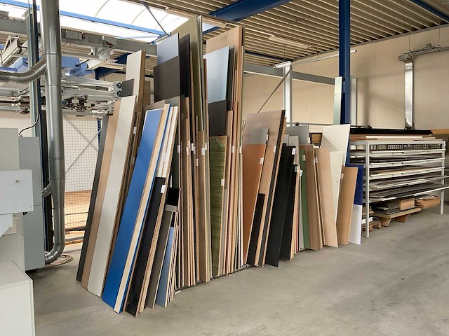 Partij fineer- en plaatmateriaal - afbeelding 2 van  5