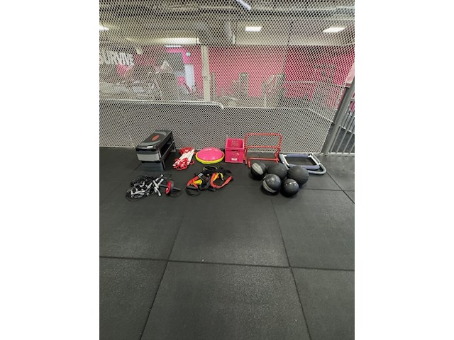 Partij fitness artikelen - afbeelding 1 van  14